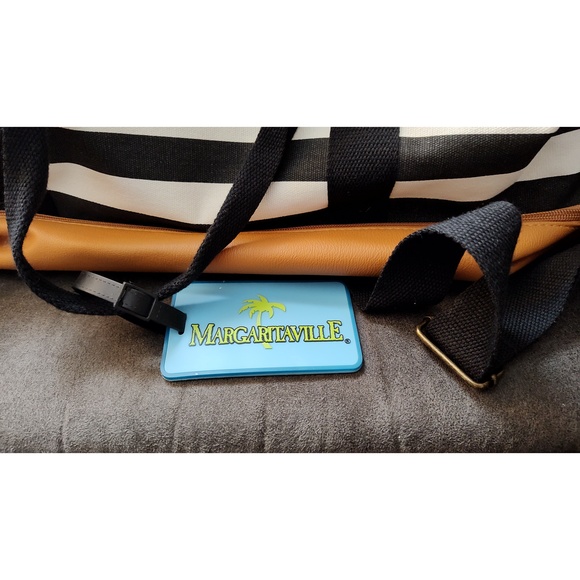 DSW - Large Margaritaville Bag - Exandable Zipper Bottom. Nice - Picture 2 of 8